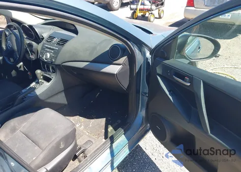 2011 Mazda Mazda3 I Touring из США, поврежденный, VIN JM1BL1VF3B1498923